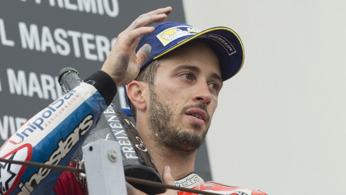 Andrea Dovizioso ha criticado duramente los silbidos recibidos por los pilotos españoles en el transcurso del Gran Premio de San Marino de MotoGP. (Getty)