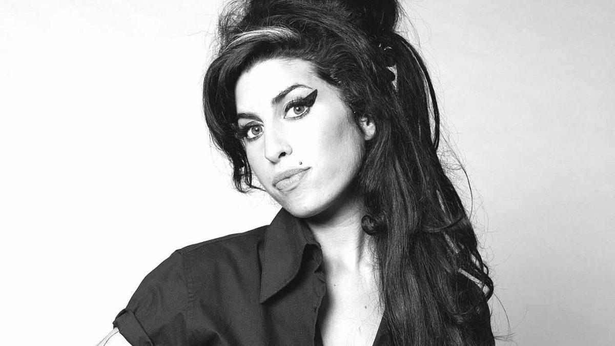 Tal día como hoy, la cantante Amy Winehouse nació en la capital británica.