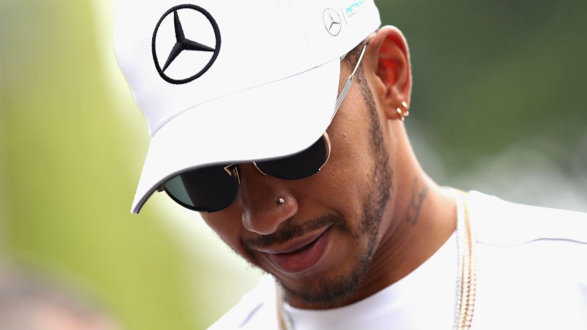 Lewis Hamilton ha mostrado su deseo de ver a Fernando Alonso peleando por las victorias la temporada que viene, lo que daría más valor a sus posibles triunfos. (Getty)