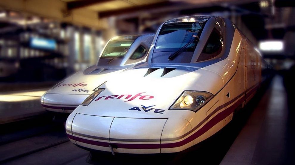 transporte el ferrocarril es uno de elementos centrales para una economía baja en carbono,