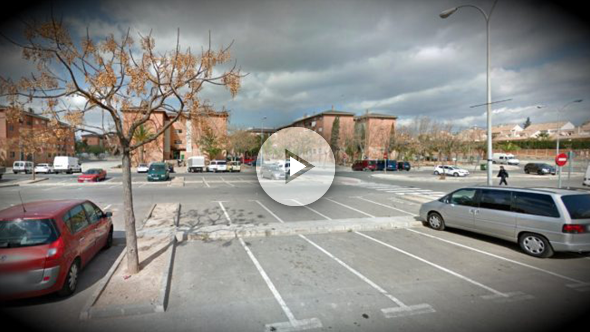 La plaza de Benicarló, en la localidad valenciana de Paterna, donde ha ocurrido el suceso.