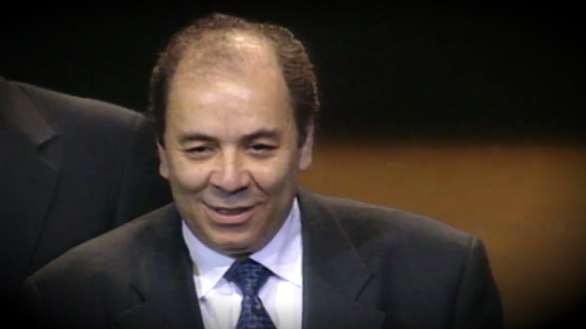 José Salcedo, montador de Almodóvar, al recoger su Goya en el año 2000.