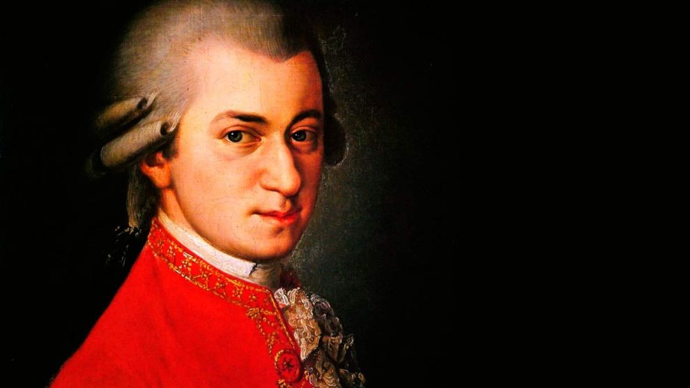 En el clasicismo la música es el pilar fundamental de la cultura.