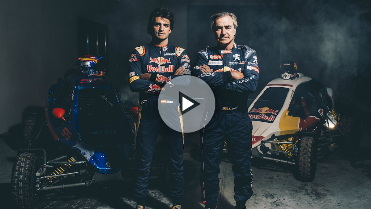 Carlos Sainz se enfrenta a su padre en una curiosa y frenética carrera en la que ambos demuestran el inagotable talento que atesoran al volante.