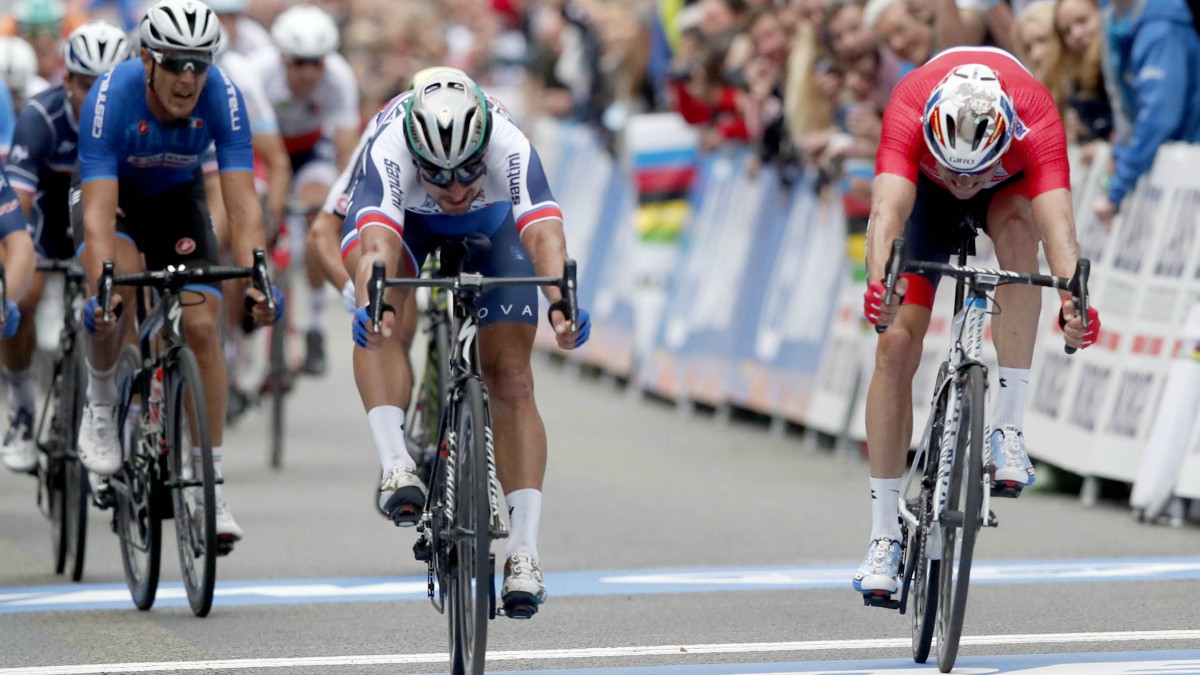 Sagan se impuso por centímetros a Kristoff. (AFP)