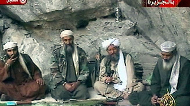 Suleiman Abu Ghaith (a la izquierda) junto a Osama bin Laden.