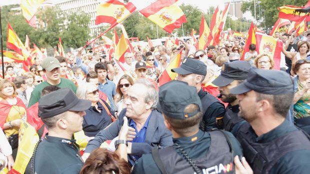Los madrileños salen a la calle para defender la unidad de España. Foto: FRANCISCO TOLEDO