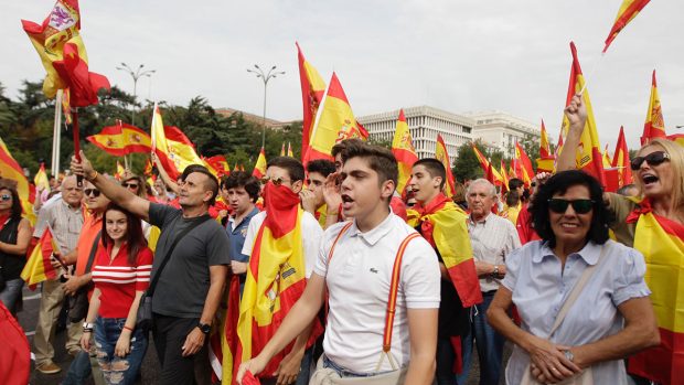 Los madrileños salen a la calle para defender la unidad de España. Foto: FRANCISCO TOLEDO