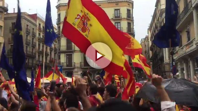 OKDIARIO en la manifestación de más de 20.000 personas en Barcelona por la unidad de España