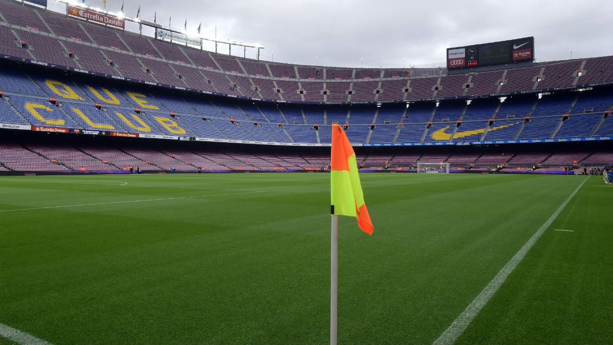 El Camp Nou vacío minutos antes de que se dispute el Barcelona-Las Palmas (AFP)