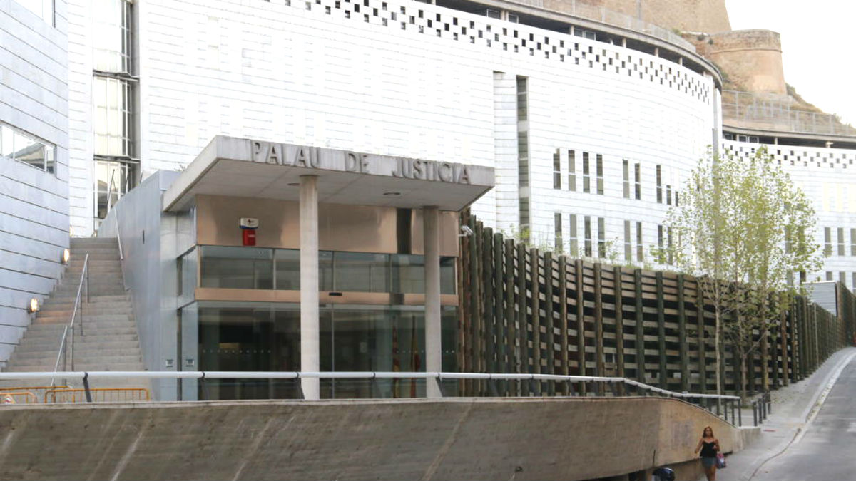 Fachada del Palacio de Justicia de Lérida.