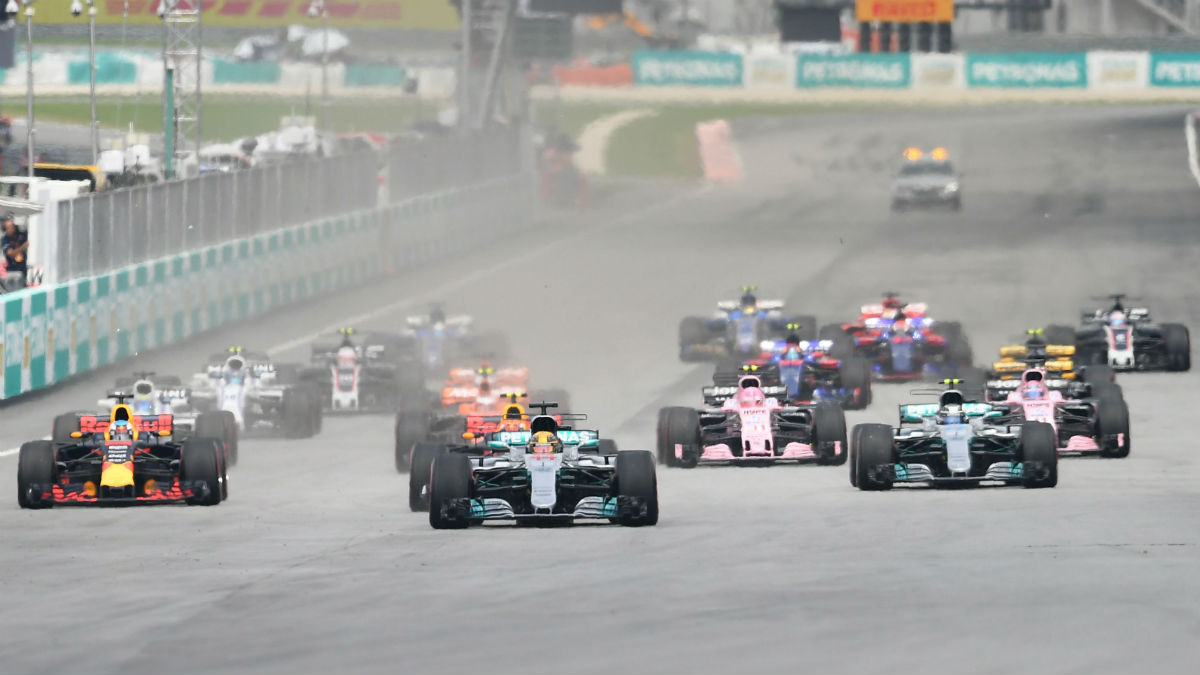 Force India ha acusado a varios de sus rivales de hacer trampas en Malasia por secar de forma manual su posición de salida en las horas previas a la misma. (Getty)