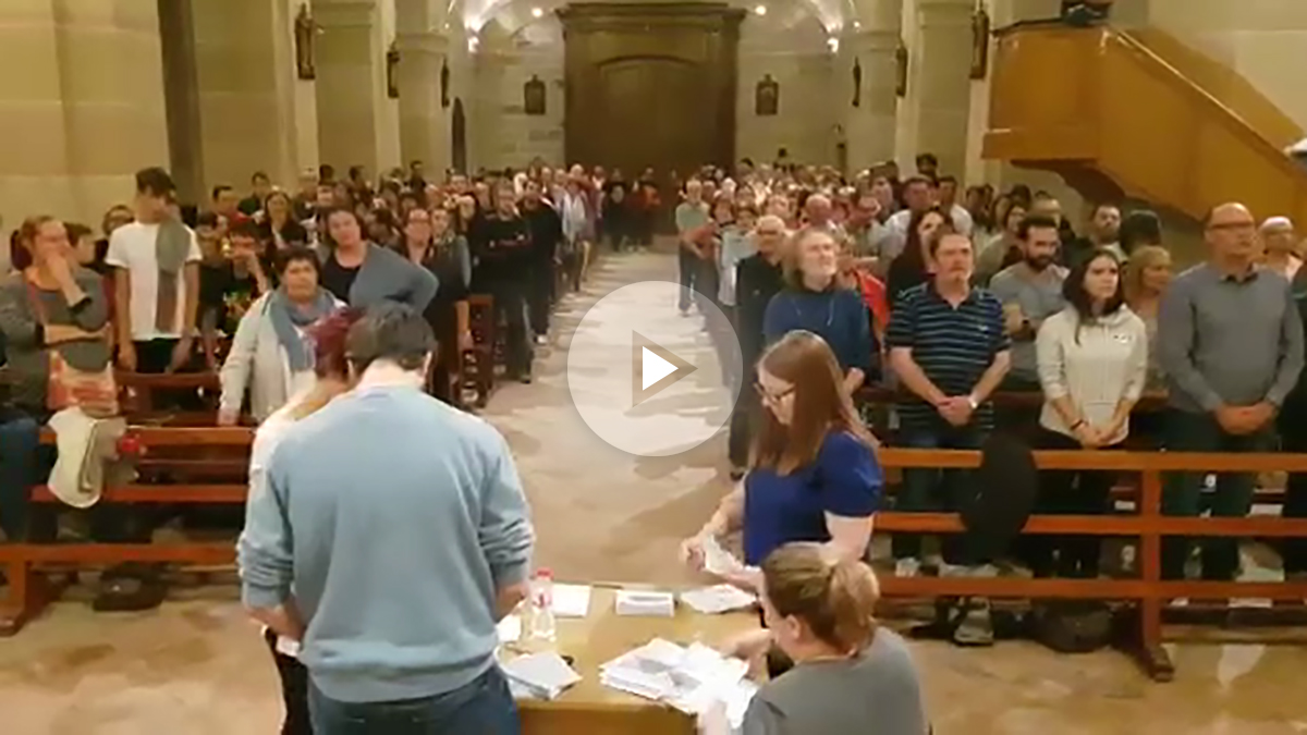 Recuento de votos del 1-O durante una misa  en Tarragona