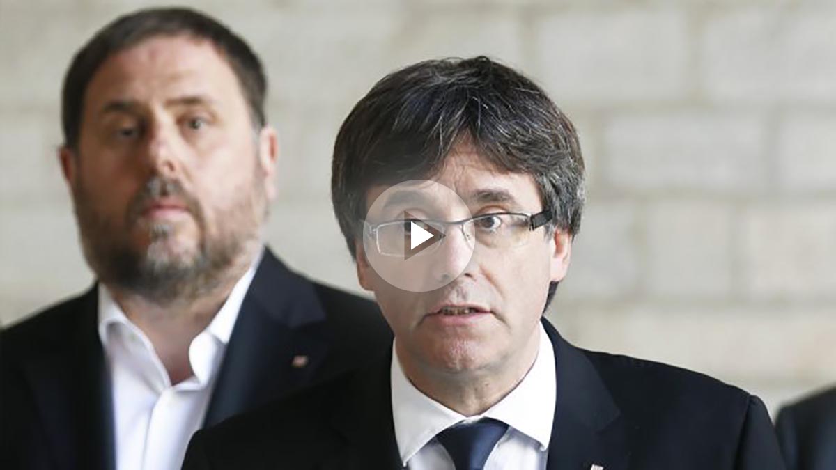 Carles Puigdemont y Oriol Junqueras. (Foto: EFE)