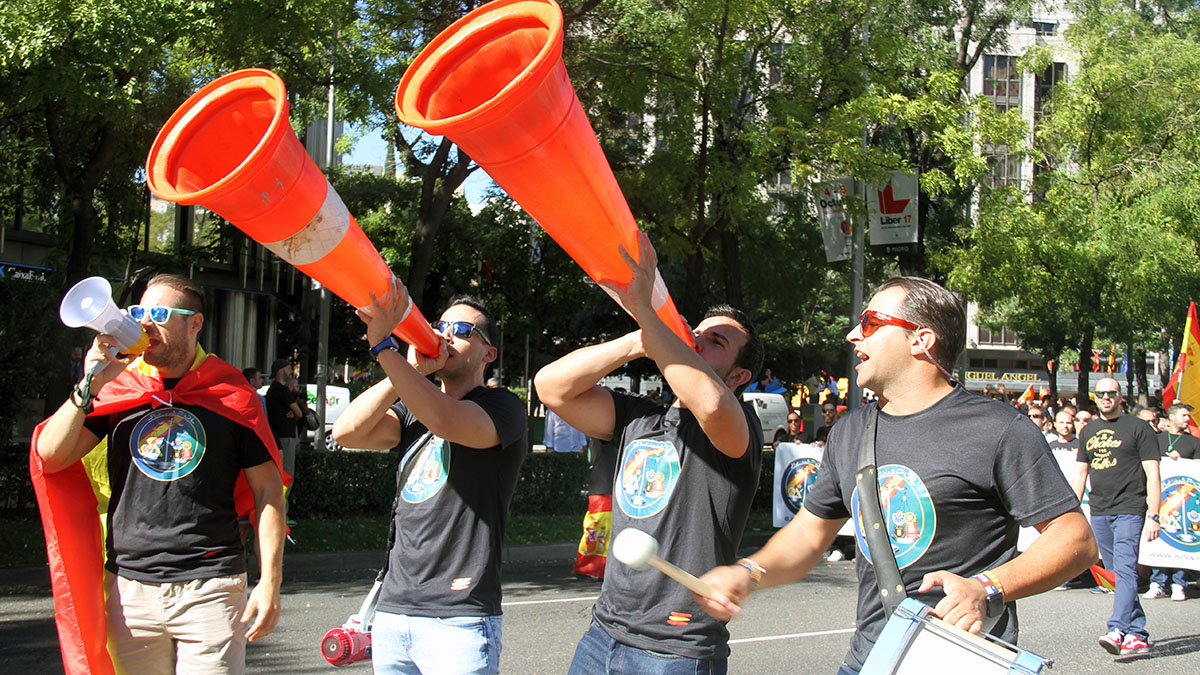 Policías manifestándose por el Paseo de la Castellana. Foto: E. Falcón