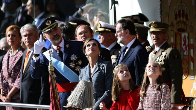 La Familia Real en el desfile militar del 12 de octubre. (EFE)
