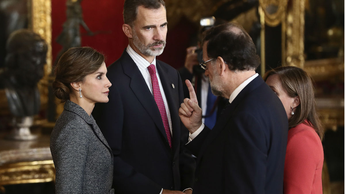 Rajoy, con los Reyes, en la recepción en el Palacio Real.