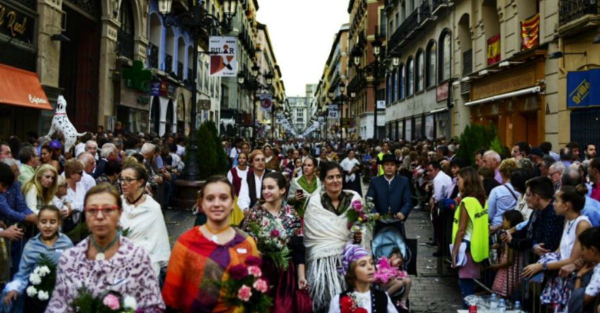 Record de participación en la Ofrenda de Flores de las Fiestas del Pilar 2017