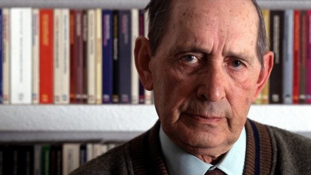 El escritor y periodista Miguel Delibes.