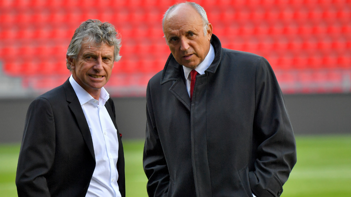 El entrenador y el presidente del Rennes, despedidos de una tacada. (AFP)