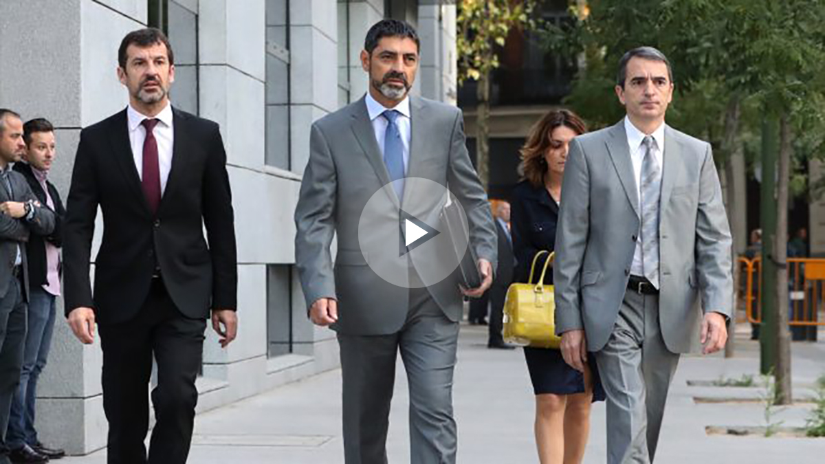 Josep Lluís Trapero a su llegada a la Audiencia Nacional. (Foto: EFE)