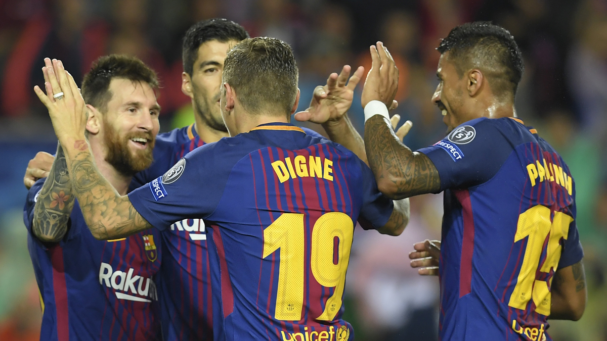 Varios jugadores del Barcelona, celebrando uno de los goles (AFP).