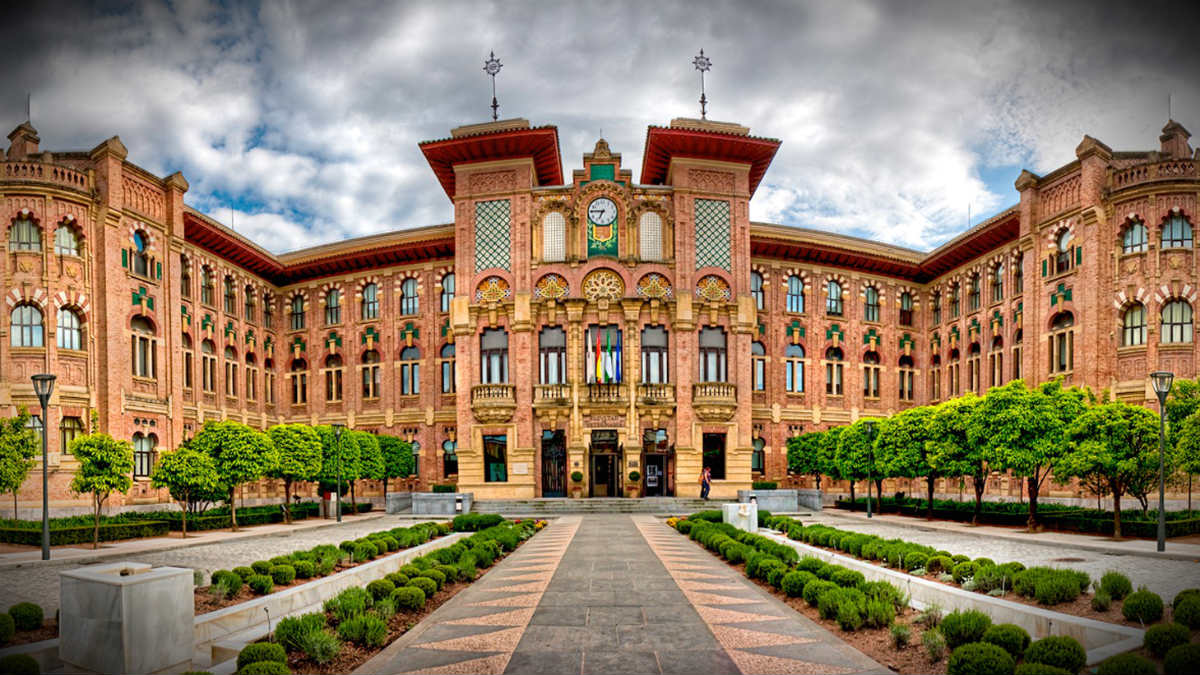 Fachada de la Universidad de Córdoba