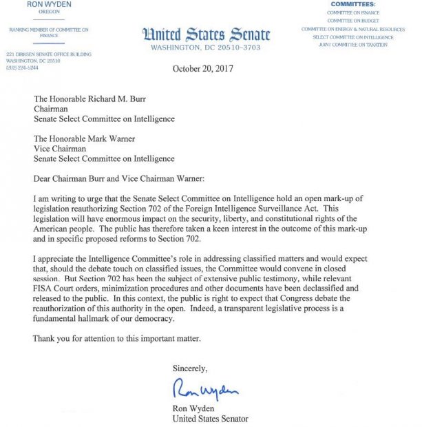 Ron Weyden urge al senado americano para que se empiece a aplicar la sección 702 de la Ley de Vigilancia Extranjera de los Estados Unidos. 