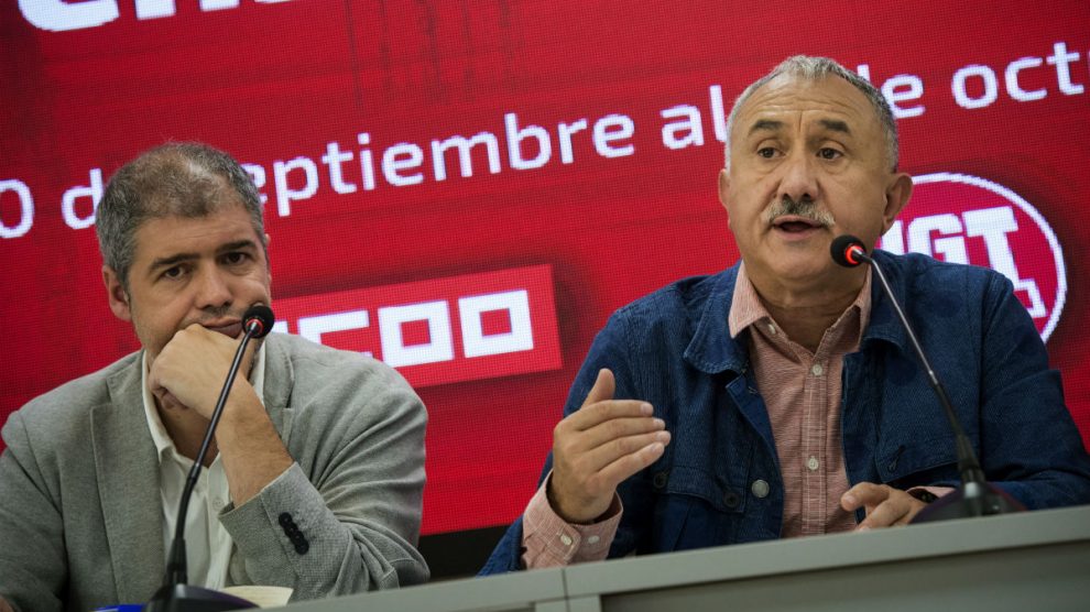 Los líderes de CCOO y UGT, Unai Sordo y Josep Álvarez (Foto: EFE). | Última hora Cifuentes