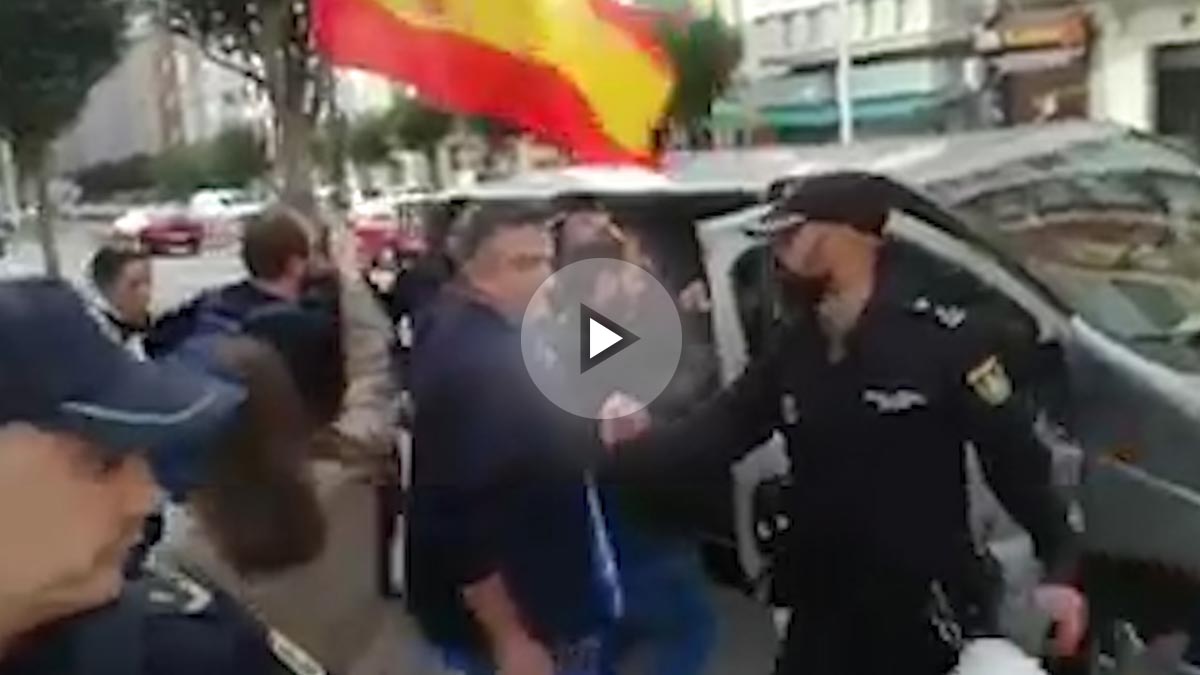 La Policía Nacional protege a Pablo Iglesias en Santander.