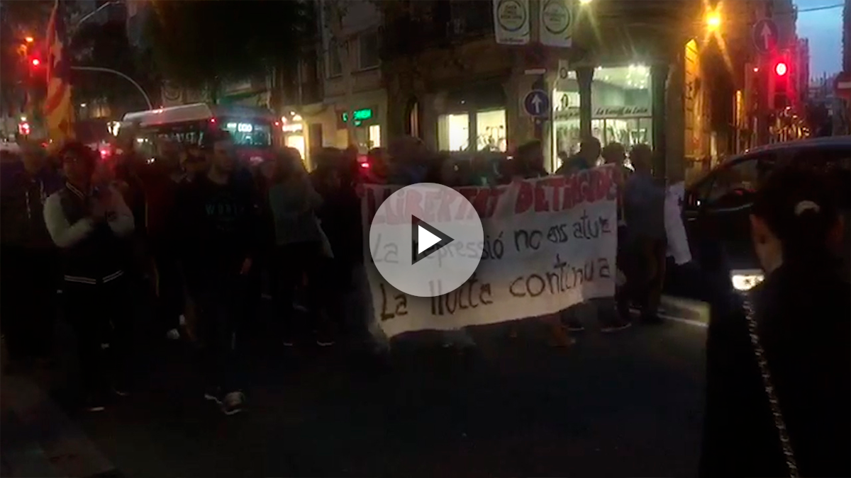 El terrorista Bentanachs lidera una protesta por las encarcelaciones y corta el tráfico de Barcelona