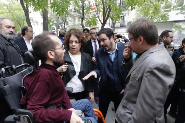 Echenique, Garzón y Domènech acuden al TS para apoyar a los rebeldes de la Mesa del Parlament