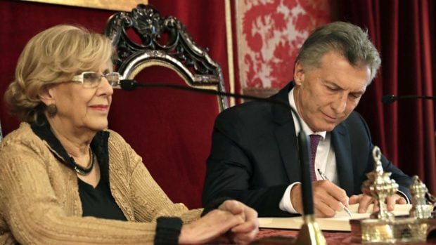 Manuela Carmena y el presidente de Argentina, Mauricio Macri