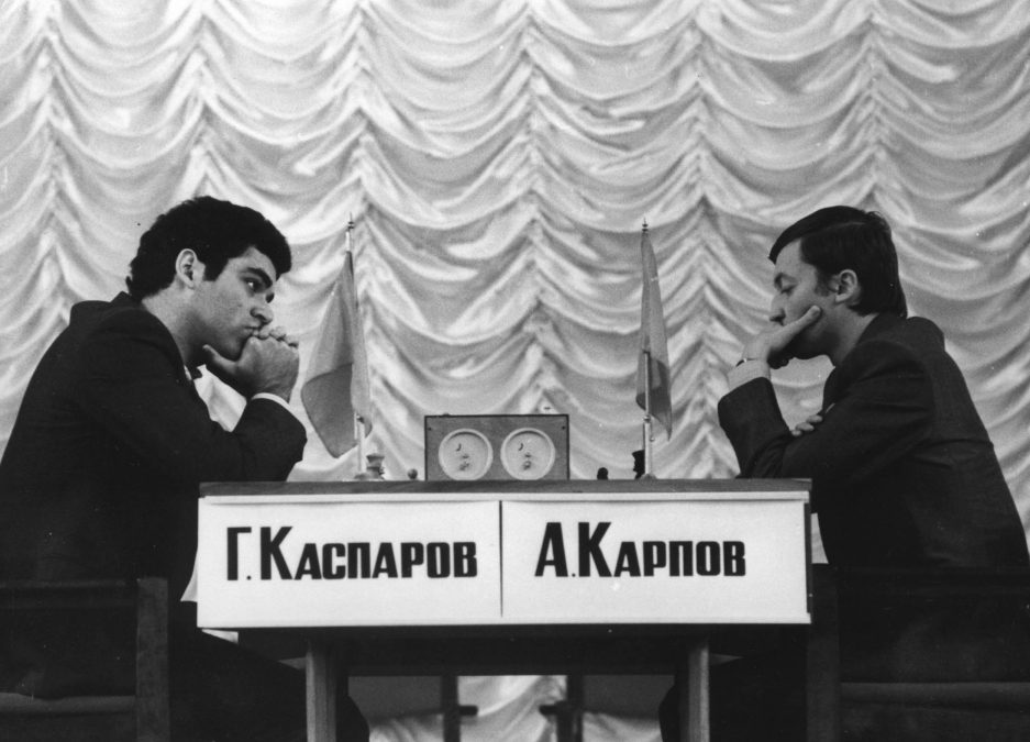 Gari Kasparov y Anatoli Karpov en 1985.