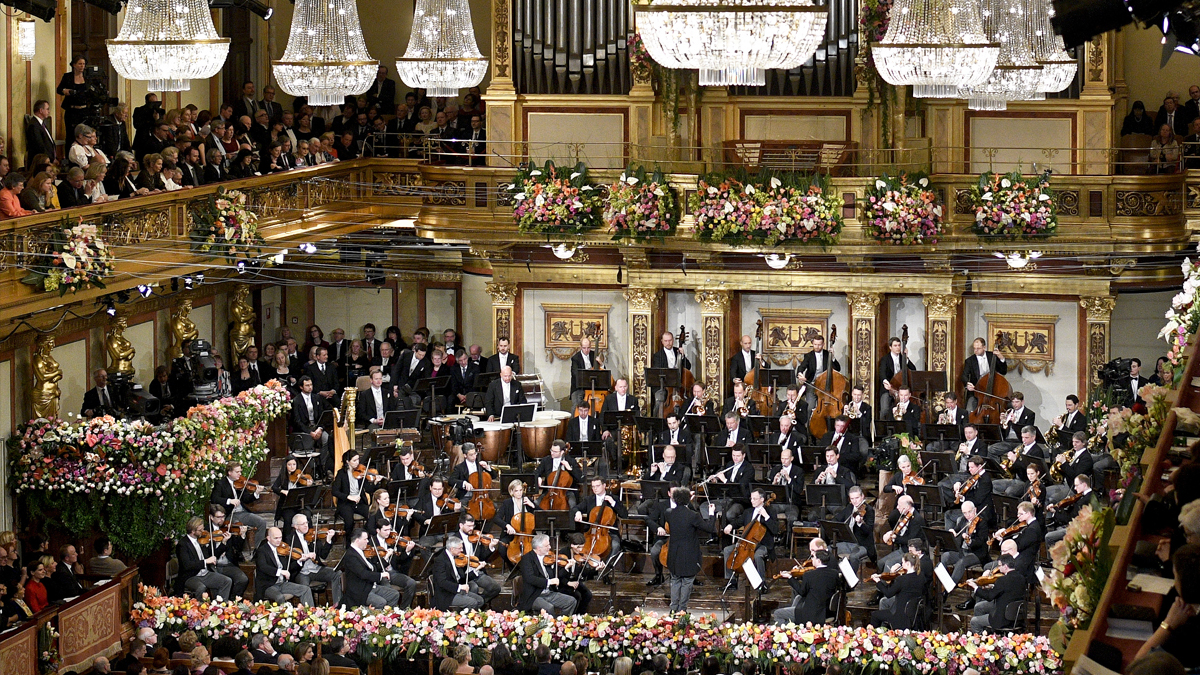 Gustavo Dudamel al frente de la Filarmónica de Viena en el Concierto de Año Nuevo de 2017. (Foto: AFP)
