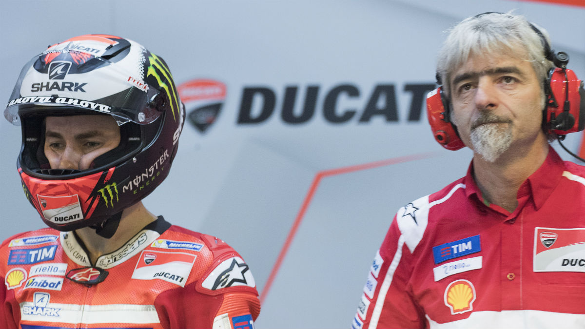 Gigi Dall’Igna, máximo responsable de Ducati en MotoGP, ha defendido a Jorge Lorenzo tras incumplir éste las órdenes de equipo dadas en Cheste. (Getty)