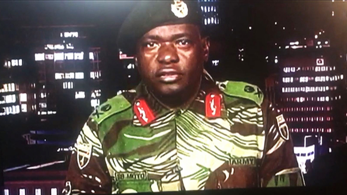 El general Sibusiso Moyo niega un golpe de Estado en Zimbabue. (Foto: AFP)