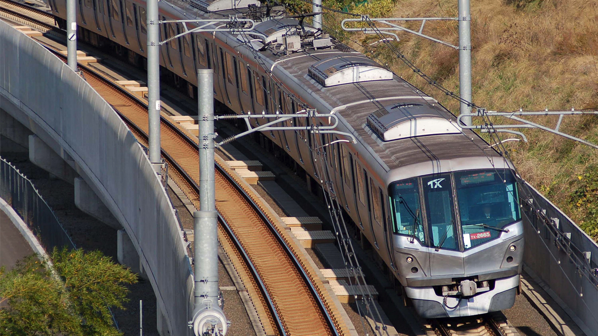 Tren de la compañía Tsukuba Express.