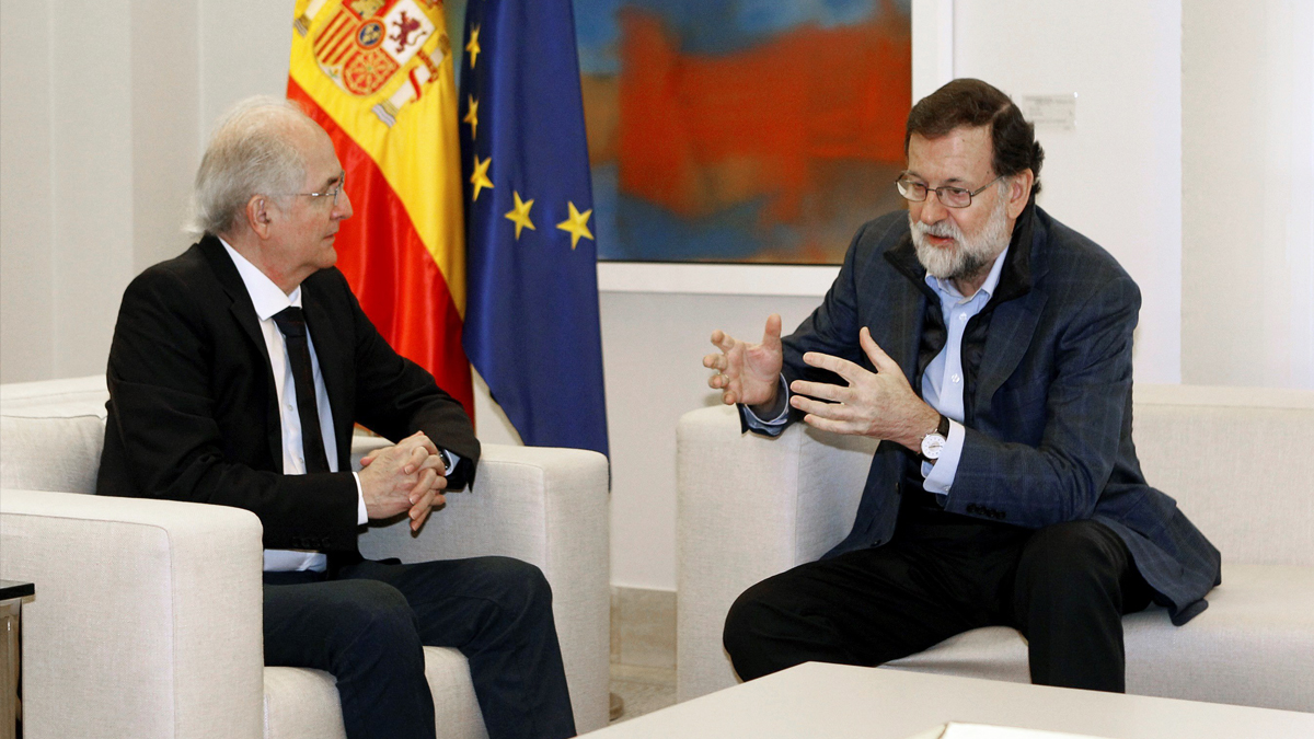 Antonio Ledezma y Mariano Rajoy en el Palacio de La Moncloa. (Foto: EFE)