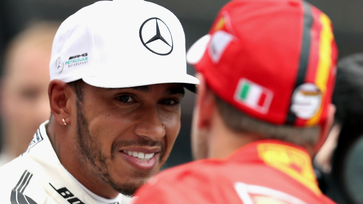 Lewis Hamilton ha revelado la seria conversación que tuvo con Sebastian Vettel tras golpearle éste a propósito durante el Gran Premio de Azerbaiyán de este año. (Getty)