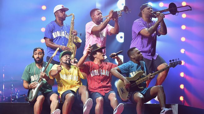 Bruno Mars encandila al Estadi Olimpic de Barcelona en un derroche de energía