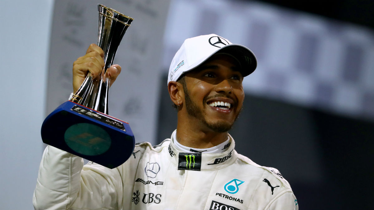 Lewis Hamilton ha reconocido que el triunfo de este año de Mercedes se debe a que han elevado el listón tras el buen rendimiento mostrado por Ferrari. (Getty)
