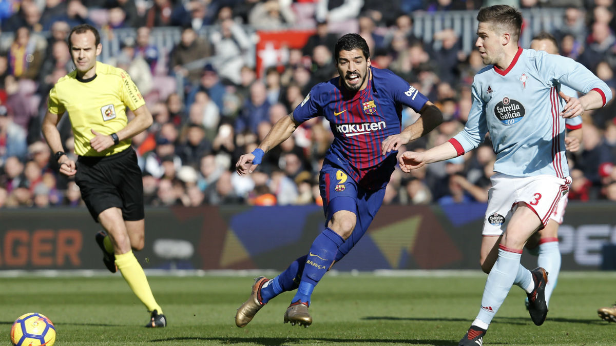 Luis Suárez se reencontró con el gol, pero no fue suficiente para que ganase el Barça. (AFP)