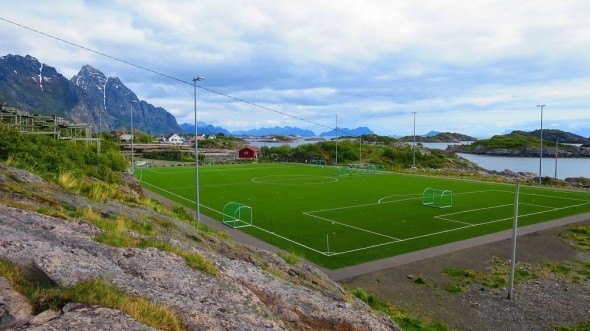 Henningsvær Idrettslag Stadion