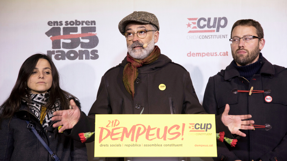 Carles Riera, cabeza de lista de la CUP en las elecciones del 21-D. (Foto: EFE)