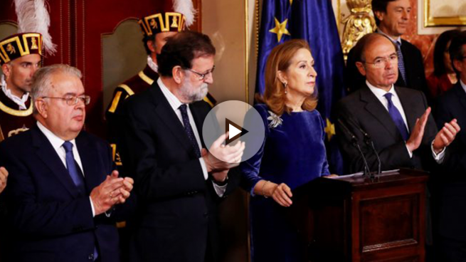 Ana Pastor durante su discurso en el Día de la Constitución. (Foto: EFE) ?>