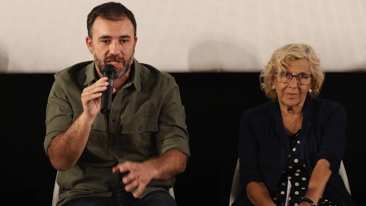 Nacho Murgui junto a la alcaldesa Manuela Carmena. (Foto: Madrid)