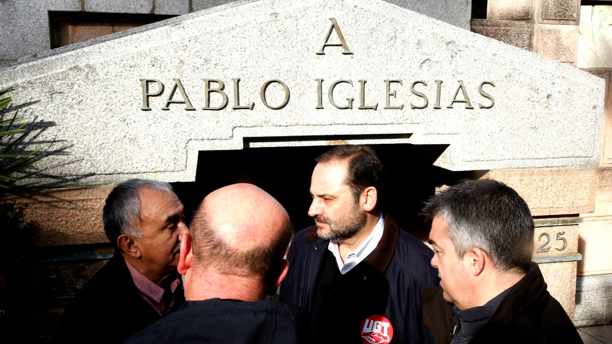 Ábalos en el homenaje del PSOE a su fundador (Foto: Efe).