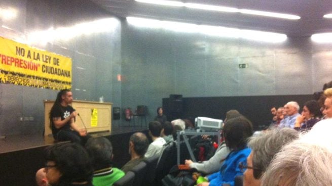 Podemos jaleó y difundió en sus redes las conferencias subversivas del asesino hispanófobo de Zaragoza