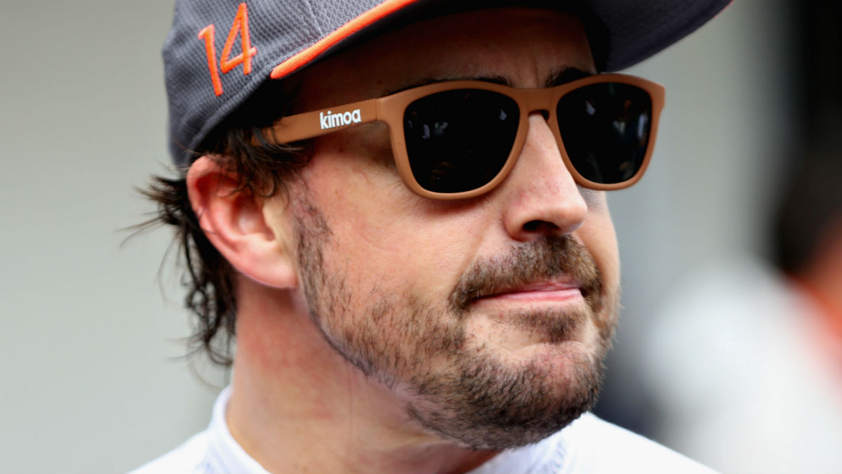 Fernando Alonso ha dado una muestra más de lo competitivo de su carácter reconociendo que incluso llega a apagar su videoconsola antes de consumar una derrota. (Getty)
